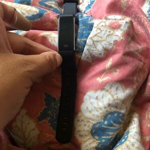 Black Fitness Smartwatch with Heart Rate & Activity Tracking